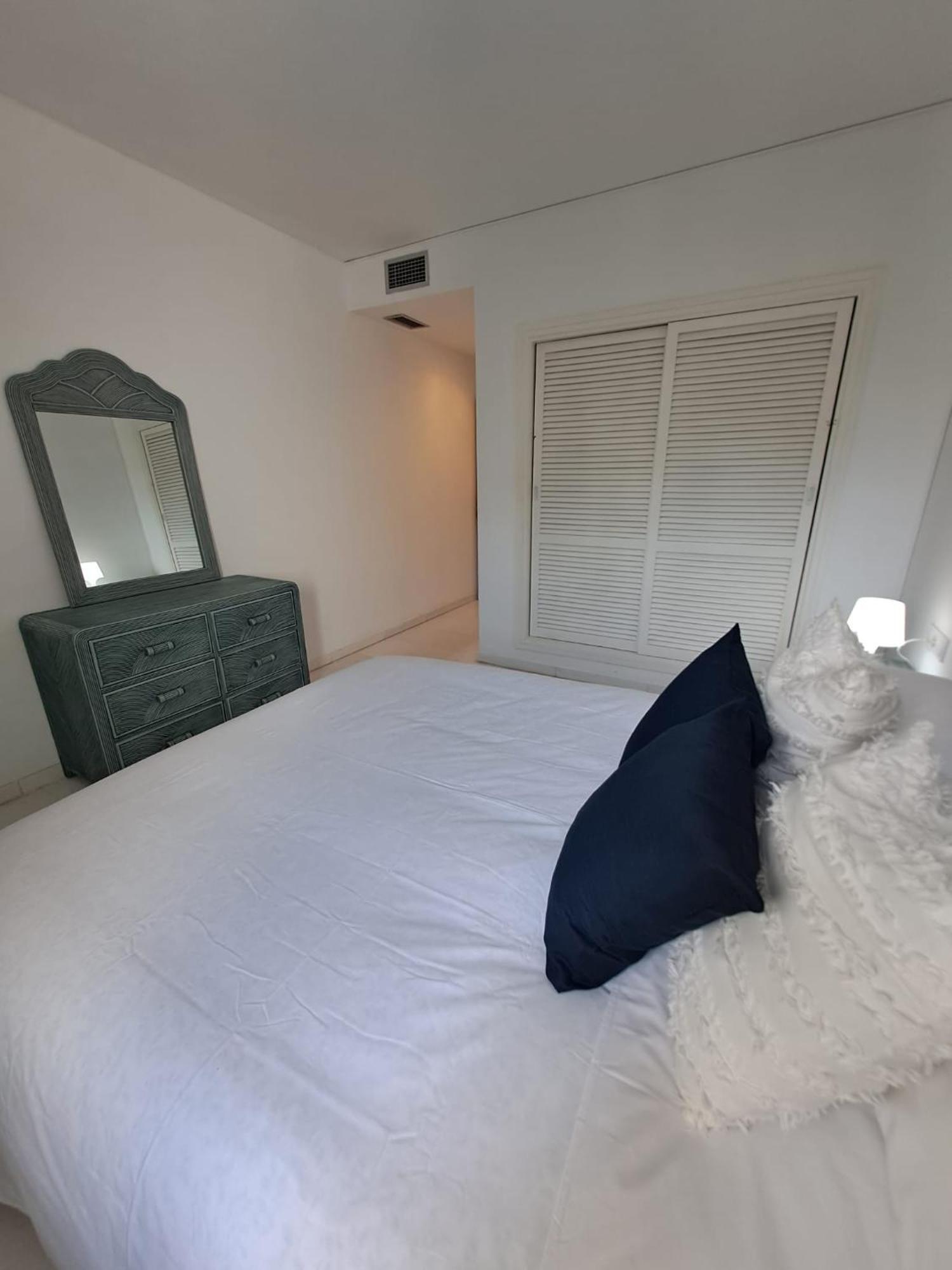 Luminous Apartment In Playas Del Duque , Puerto Banus By Holidays & Home Marbella Kültér fotó