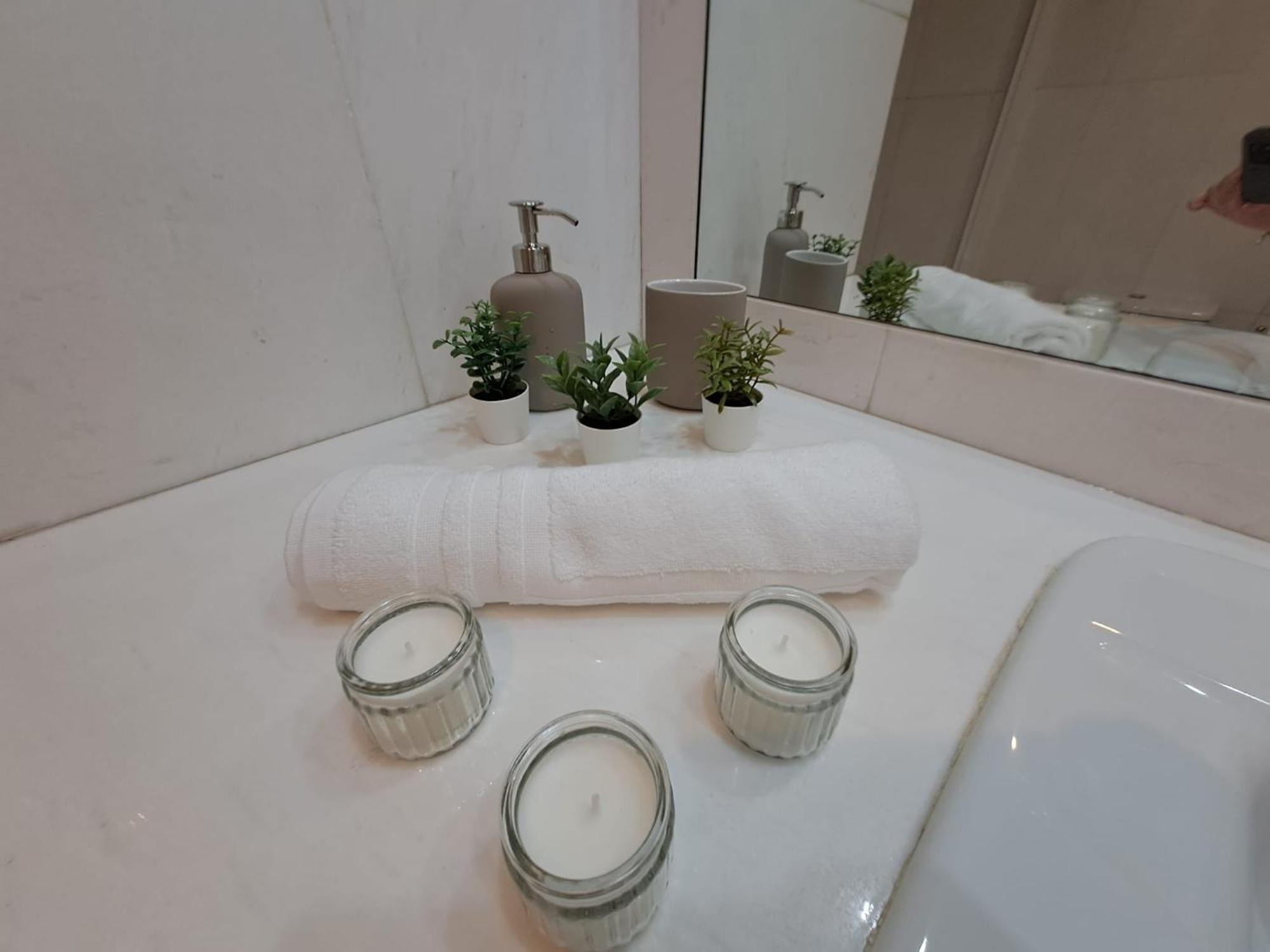 Luminous Apartment In Playas Del Duque , Puerto Banus By Holidays & Home Marbella Kültér fotó